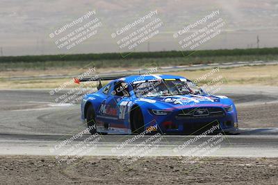 media/Jun-01-2024-CalClub SCCA (Sat) [[0aa0dc4a91]]/Group 2/Race/